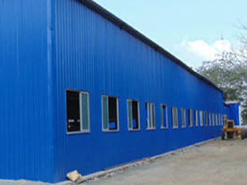 کارخانه یخسازی (نویسنده: علی محمودی)